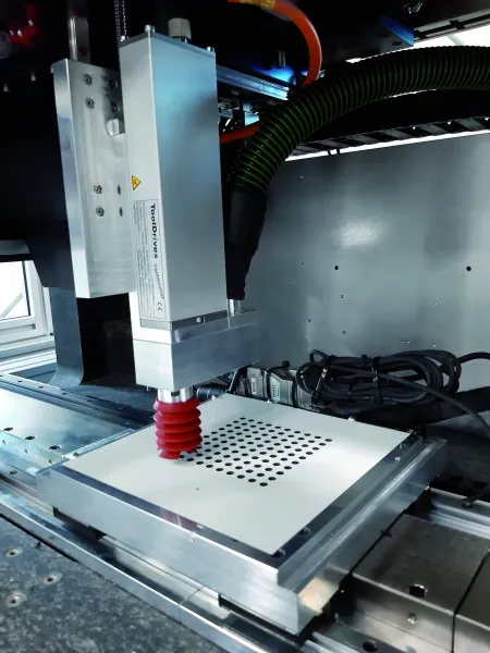 Groschopp-ToolDrives-Loecher-Bohrung